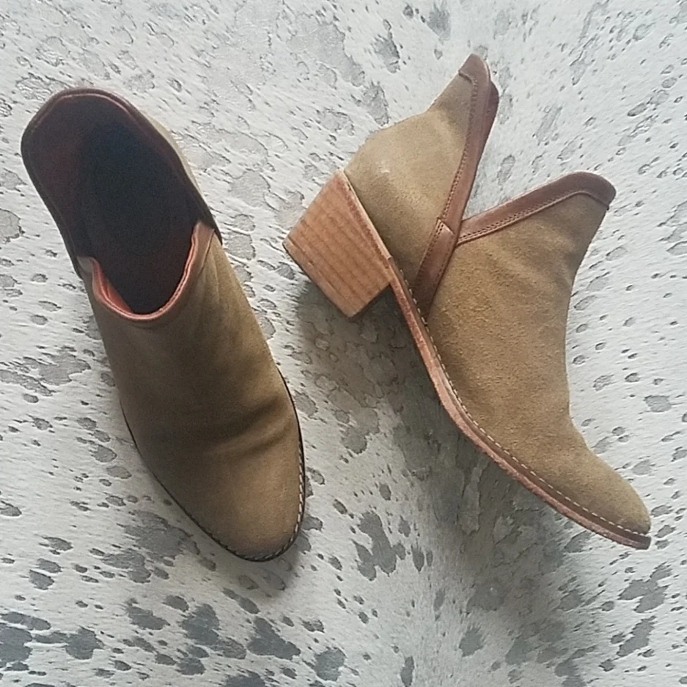 Wolverine Delaney Suede Ankle Boot Booties Sz8.5 - Picture 2 of 8